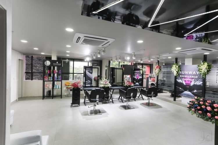 Lakme Salon, Bangalore, 