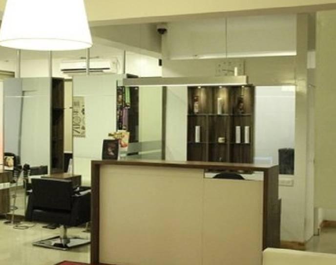 Rosh And Roys Unisex Salon, Bangalore, 